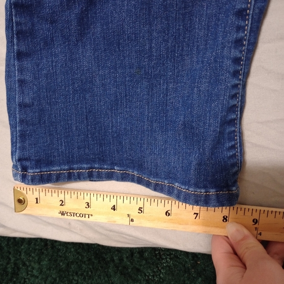 Levi Strauss Jeans Women's SIGNATURE Size 2 Boot Cut Mid Rise Distressed Casual - Picture 6 of 9